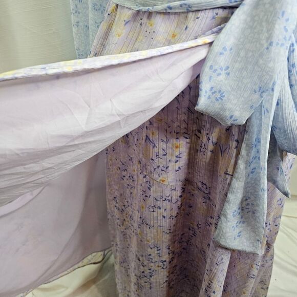 Ann Taylor Blue and Purple Floral Long Sleeve Wrap Dress Size 0 - Picture 11 of 13